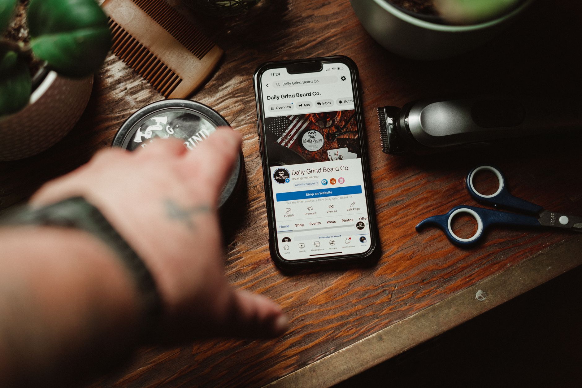¿Por qué mi negocio necesita una página web si ya tengo Instagram?